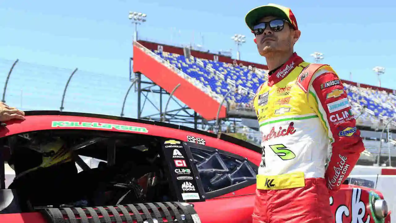Kyle Larson Does Not Regret the Costly Darlington Pit-Stop Gamble