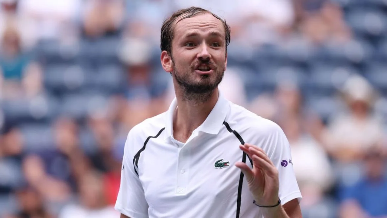 Daniil Medvedev Admits Battling Self-Doubt After US Open Exit: “I Need to Become More Consistent”