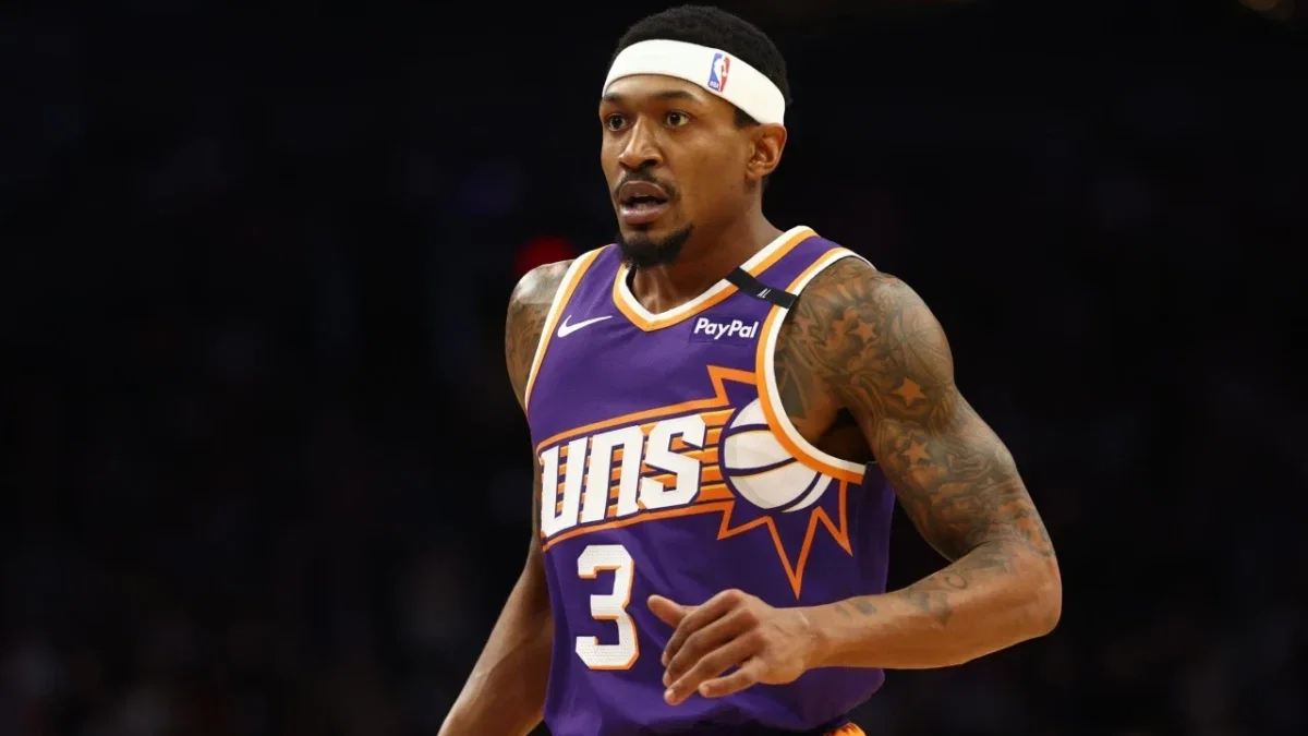 Clippers Allowing Bradley Beal to Wear Chris Paul's To-Be-Retired No. 3 Jersey Angers Fans - "They're a Disgraceful Organization" 1 Bradley Beal has used No. 3 throughout his career