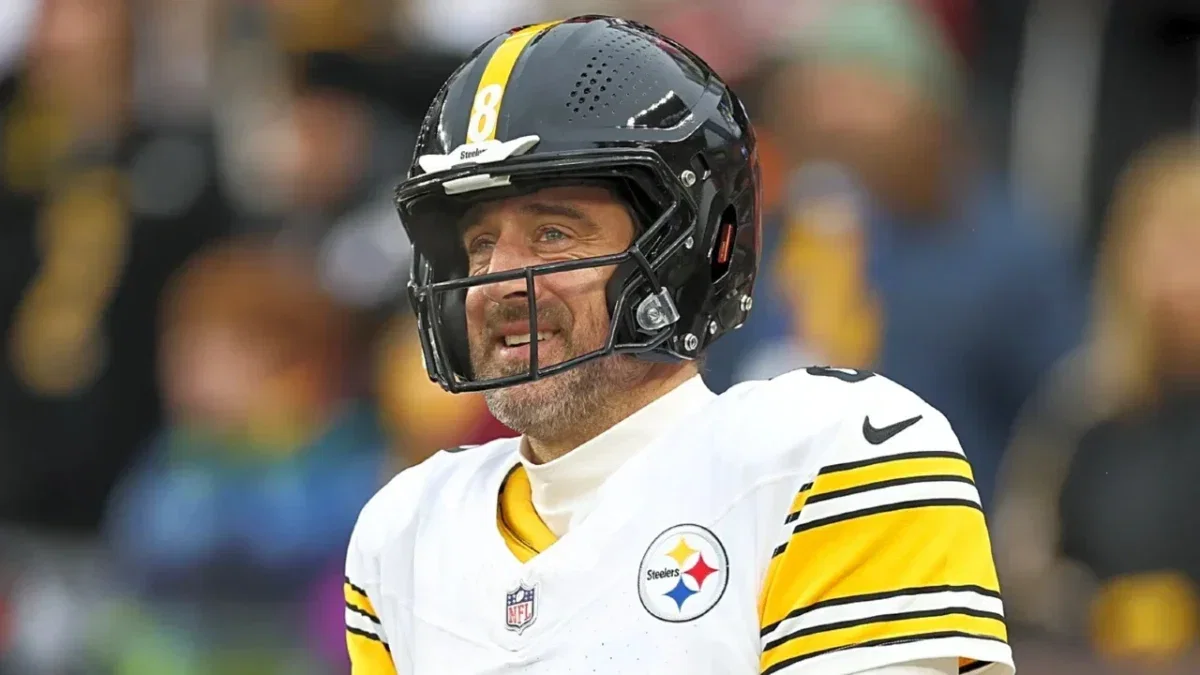 Aaron Rodgers Reveals His Ex-Fiancee, Shailene Woodley, Asked Permission to Sleep with Another Man After His Proposal 1 Aaron Rodgers Reveals His Ex-Fiancée, Shailene Woodley, Asked Permission to Sleep With Another Man After His Proposal