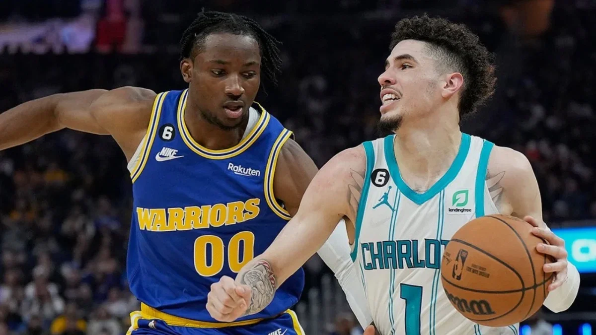 Jonathan Kuminga Seemingly Flaming Steph Curry & Chris Paul Upsets Fans - "He's Lying Because He Has To" 1 Jonathan Kuminga and LaMelo Ball