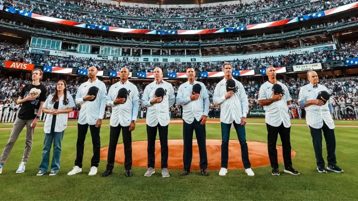Yankees Fans Throw Beer Cans at Man Who Ran Onto Field During Game Against Mets on 9/11 Anniversary 1 Derek Jeter and Former Yankees stars