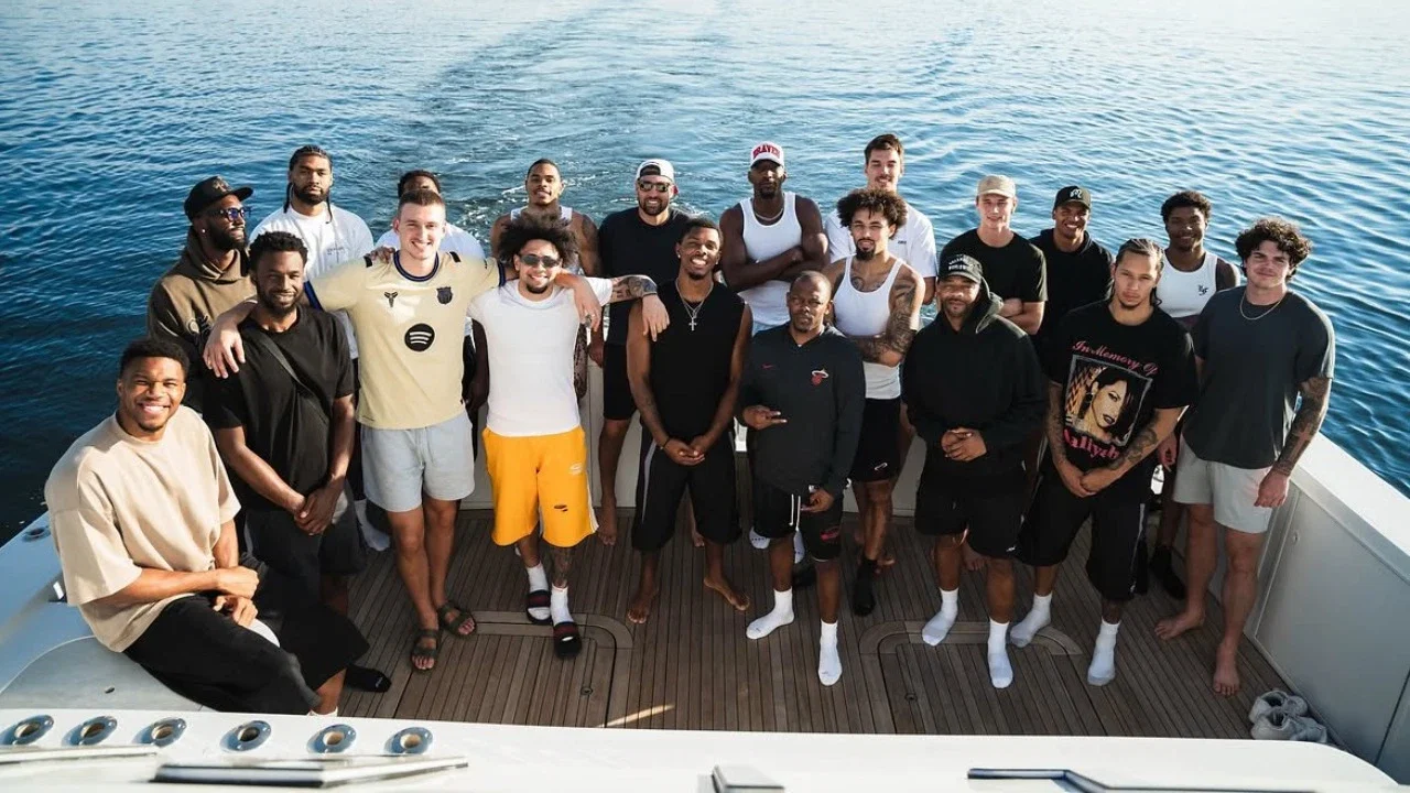 Giannis Antetokounmpo, Klay Thompson & the Heat Get Vibes in Check On a Yacht