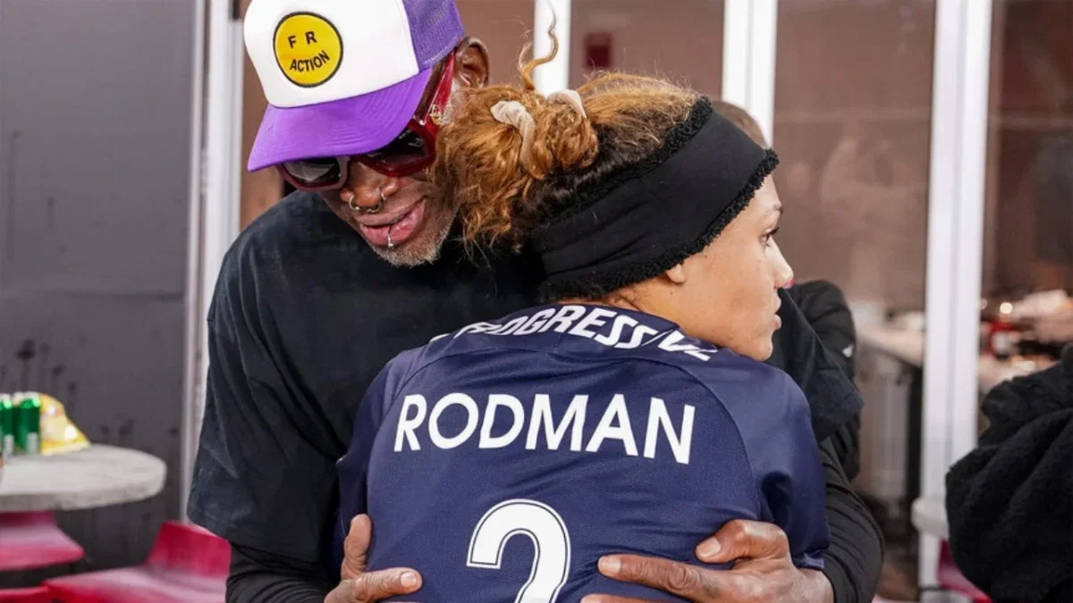 US Open Champion Puts Dennis Rodman's Daughter Under Spotlight After Ben Shelton's Loss in New York 1 Dennis Rodman hugging Trinity Rodman