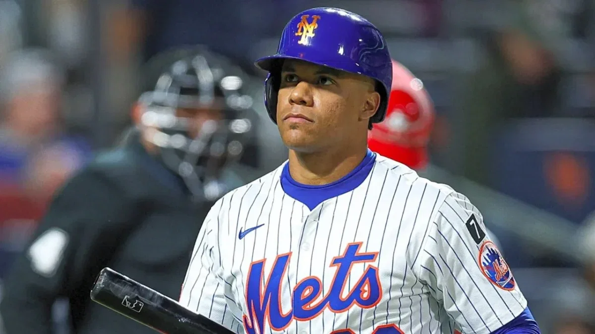 Juan Soto, Francisco Lindor and Bo Bichette Dropping Fly Ball Against Orioles Draws Sharp Reactions: "Sums up the Mets Season" 1 Juan Soto