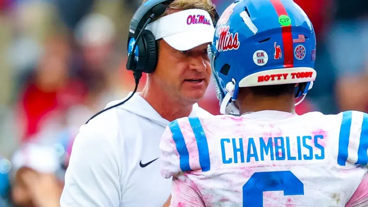 Karma? Lane Kiffin Greeted with Boos and Fingers in His Return to Ole Miss as LSU Coach 1 Karma? Lane Kiffin Greeted With Boos and Fingers in His Return to Ole Miss as LSU Coach