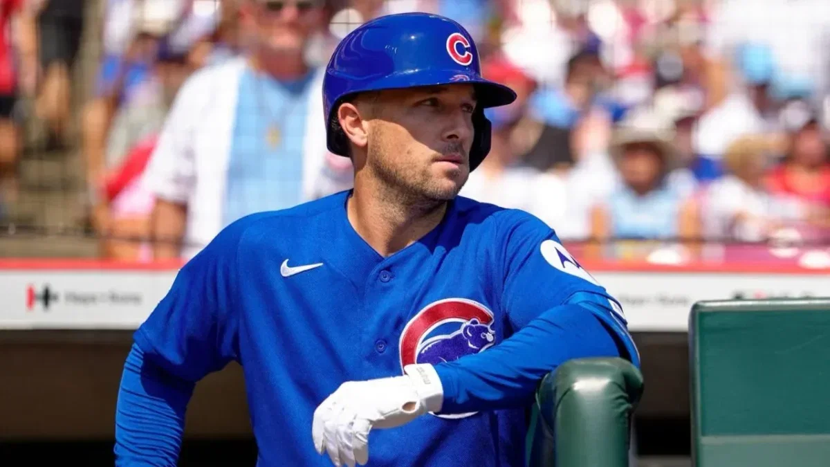 Cubs' Alex Bregman Avoids Surgery After Scary Hit in the Face by Foul Ball 1 Alex Bregman
