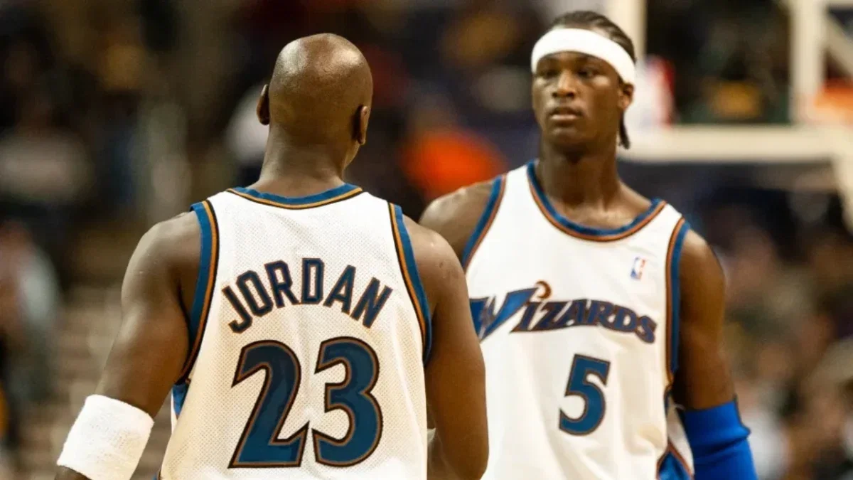 Kwame Brown Reveals Kobe Bryant Pushed Him to Risk His Health for the Pau Gasol Trade 1 Michael Jordan and Kwame Brown
