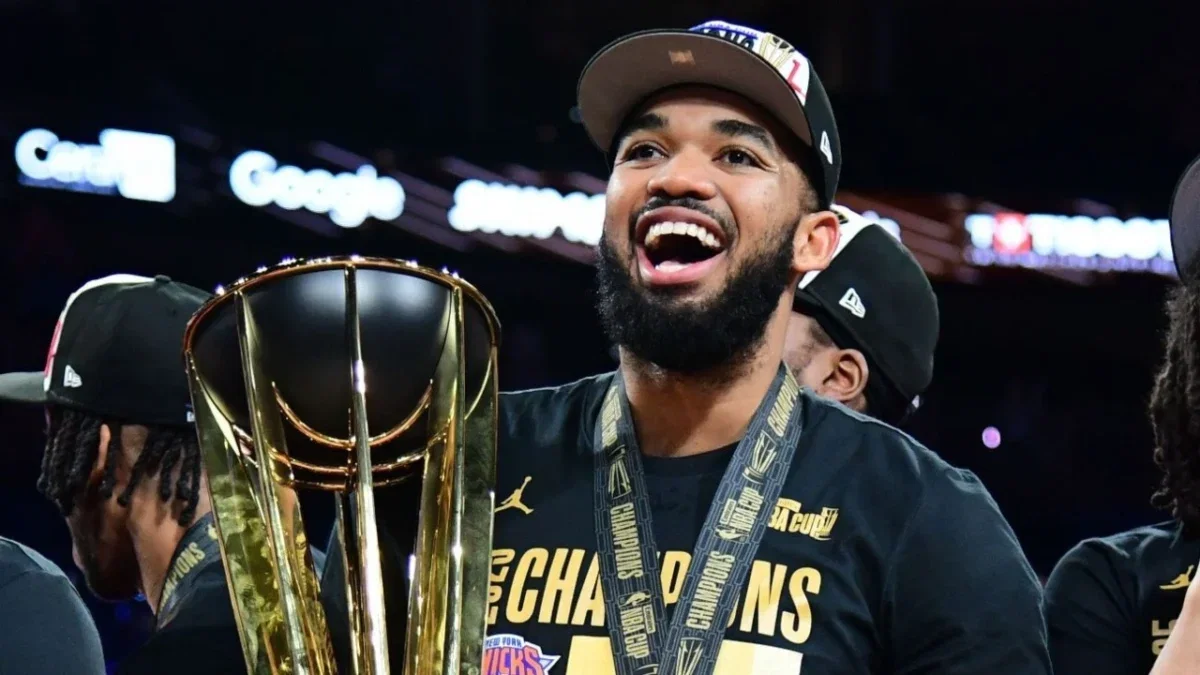 Karl-Anthony Towns' Father Disses Jimmy Butler Over Long-Standing Feud: "Karl Bypassed Him" 1 Karl-Anthony Towns