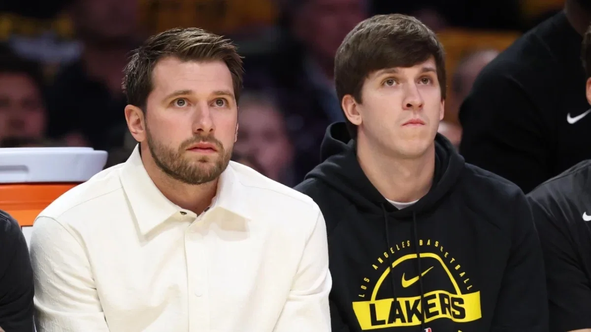 Luka Doncic's Half-Court Shot Streak Distracts Austin Reaves During Lakers' Presser 1 Luka Doncic and Austin Reaves