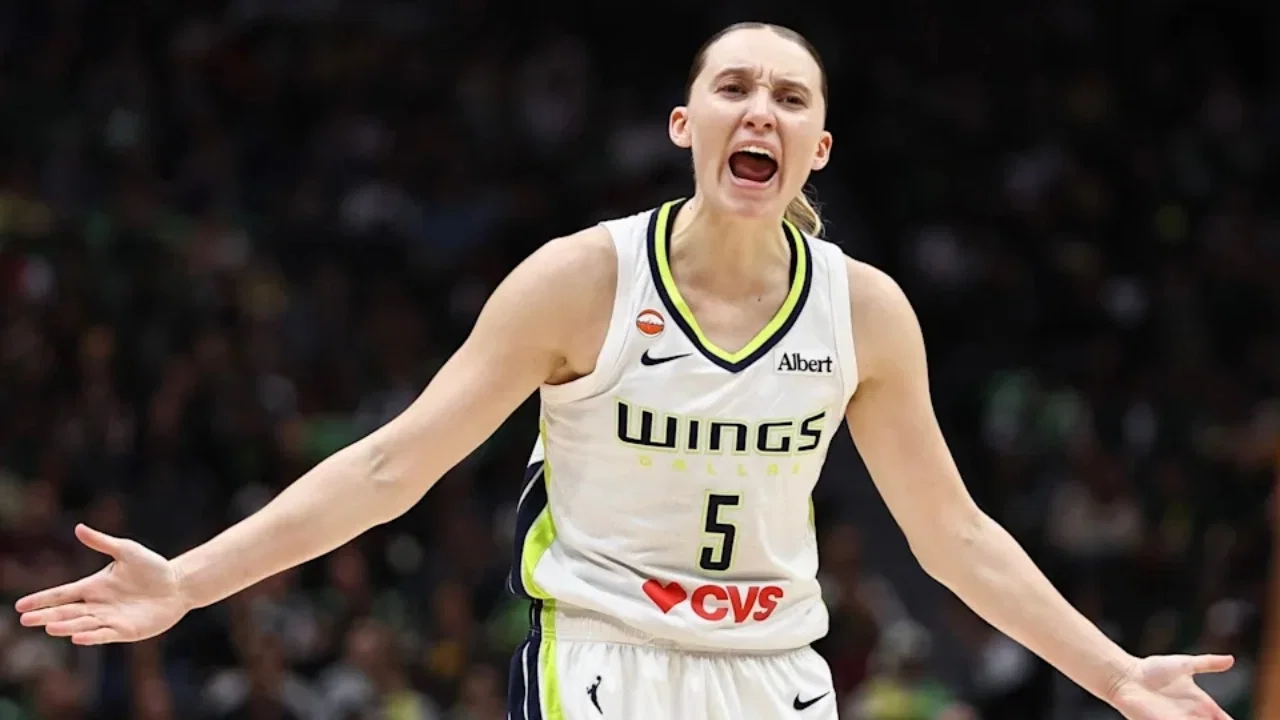 Paige Bueckers in Tears After Horror Show Against Valkyries in Elimination Game