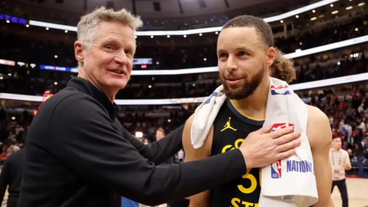 Stephen Curry Calms Social Media Narratives Warriors Did Not Do Enough to Help Him Win More Titles 1 Steve Kerr and Stephen Curry