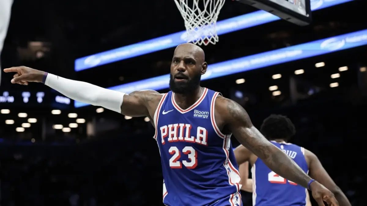 LeBron James Should Earn Joel Embiid's Respect as 76er Teammate, Says Olden Polynice 1 LeBron James dictating play in the preseason