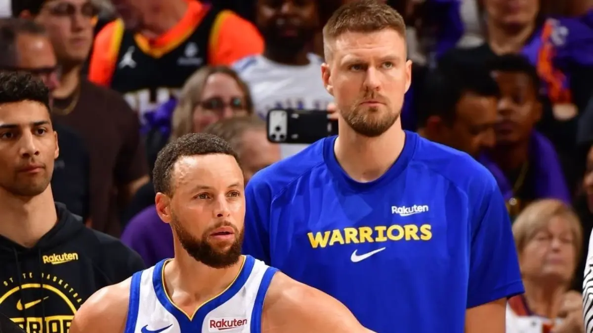 Kristaps Porzingis Shutting Down Social Media HIV Narratives Baffles Fans - "Bro Actually Read the Tweets" 1 Stephen Curry and Kristaps Porzingis