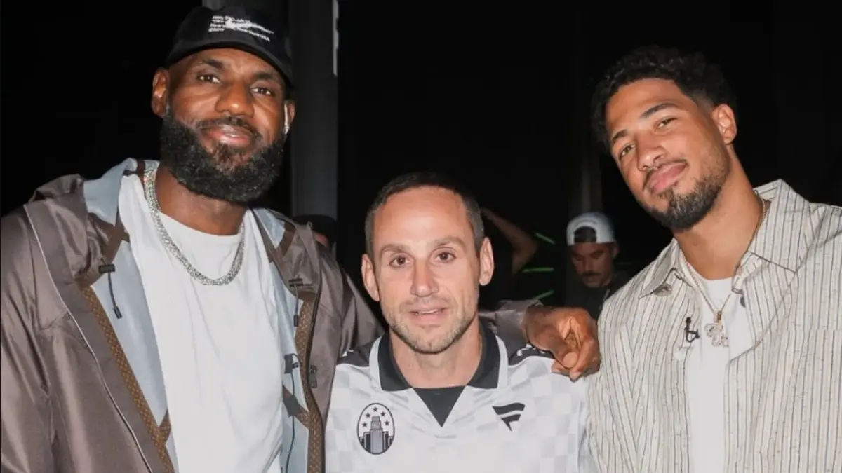 LeBron James 76ers Helicopter Probe: Carmelo Anthony Demands Pablo Torre to Reveal NBA Owners 1 LeBron James, Michael Rubin, and Tyrese Haliburton
