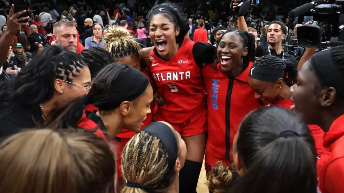 Sophie Cunningham Lauds Angel Reese For Standing Up For Her Teammate 1 Angel Reese and her Dream make the WNBA Finals exciting