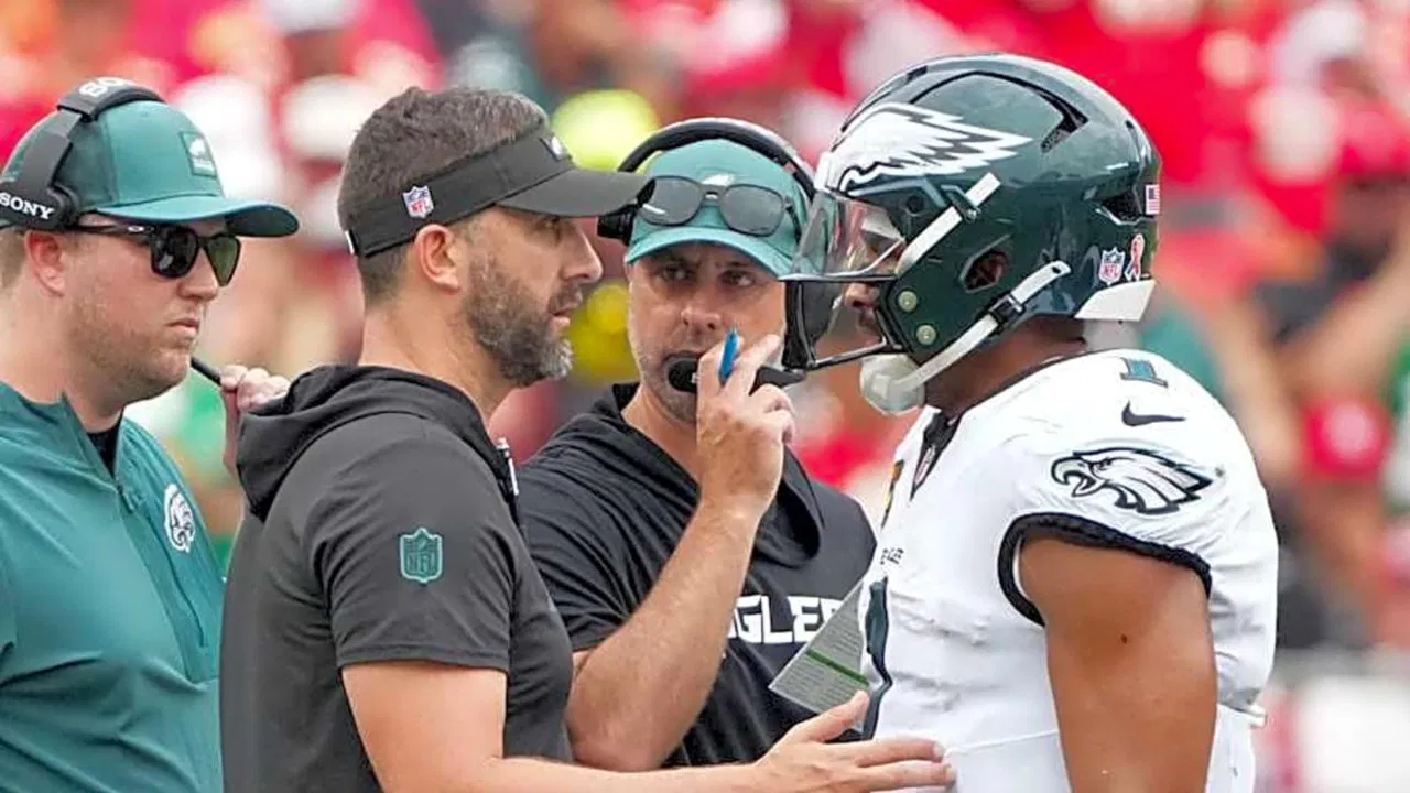 Awkward Interaction Between Nick Sirianni and Reporter Over Eagles Letting Jalen Hurts Fly With Blood Clots