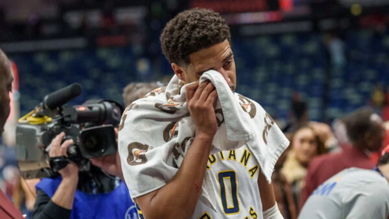 Tyrese Haliburton Holds Back Tears in 1st Game Back From Achilles Tear