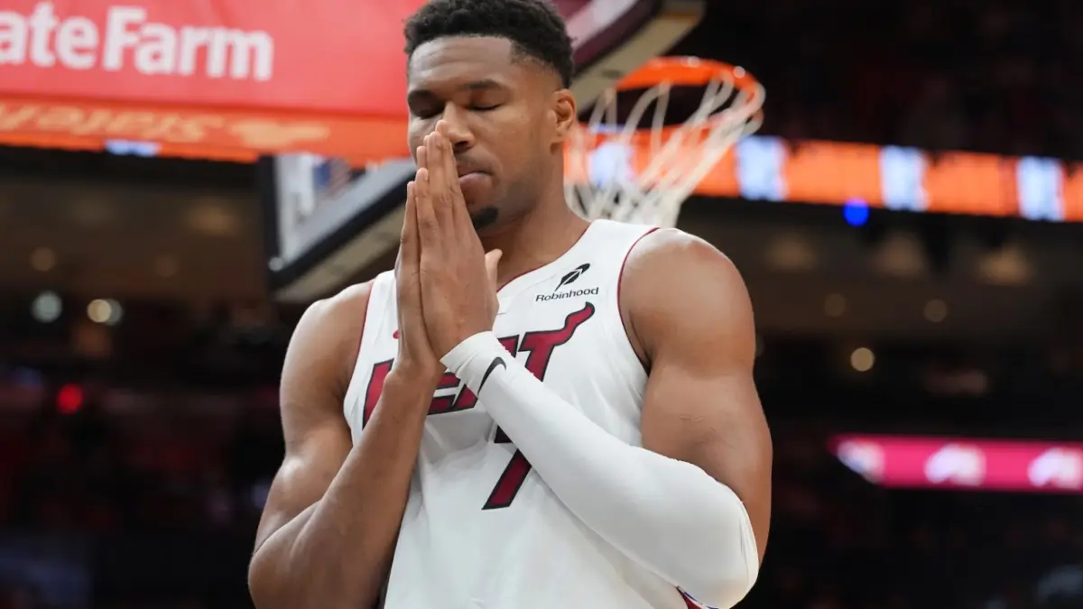 "That's Like Shaq," Erik Spoelstra's Blunt Officiating Assessment After Giannis Antetokounmpo's Fouls 1 Giannis Antetokounmpo
