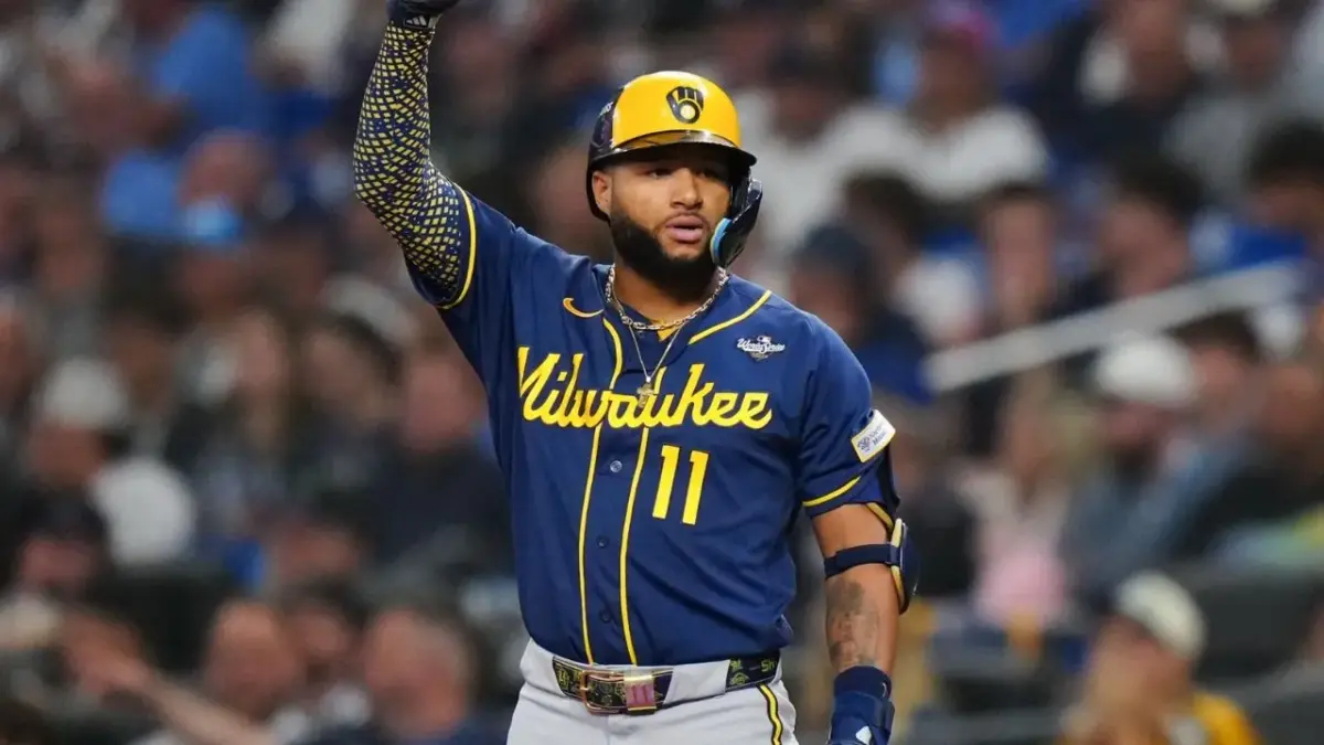 Brewers' Manager Pat Murphy Compares Jackson Chourio's Mindset to Kobe Bryant as Team Goes 3-0 up in World Series 1 Jackson Chourio