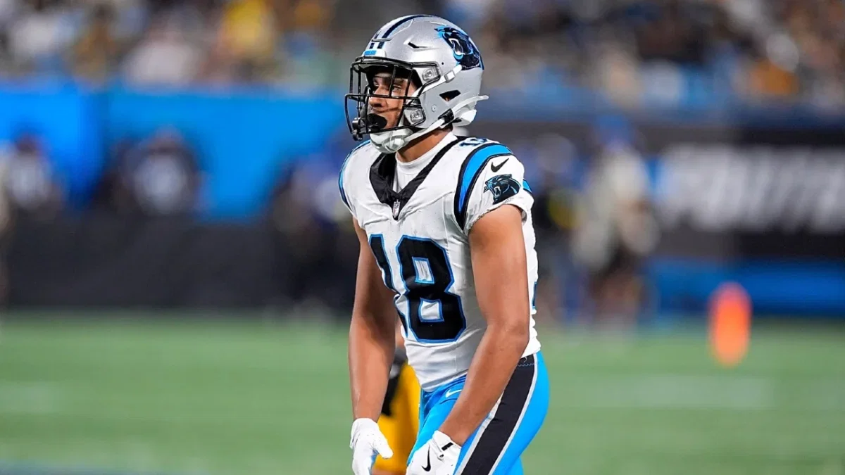 Thursday Night Football Week 8: Where and How to Watch Carolina Panthers vs. Green Bay Packers, Live Stream, and Broadcast Details 1 Thursday Night Football Week 8: Where and How to Watch Carolina Panthers vs. Green Bay Packers, Live Stream, and Broadcast Details